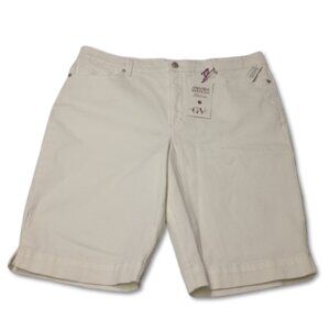 Gloria Vanderbilt Amanda Bermuda Shorts Vintage White Women's Size 16 - NWT